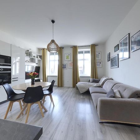 Lovely 2-Bedroom Apartment In Centre Of Bratislava Ngoại thất bức ảnh