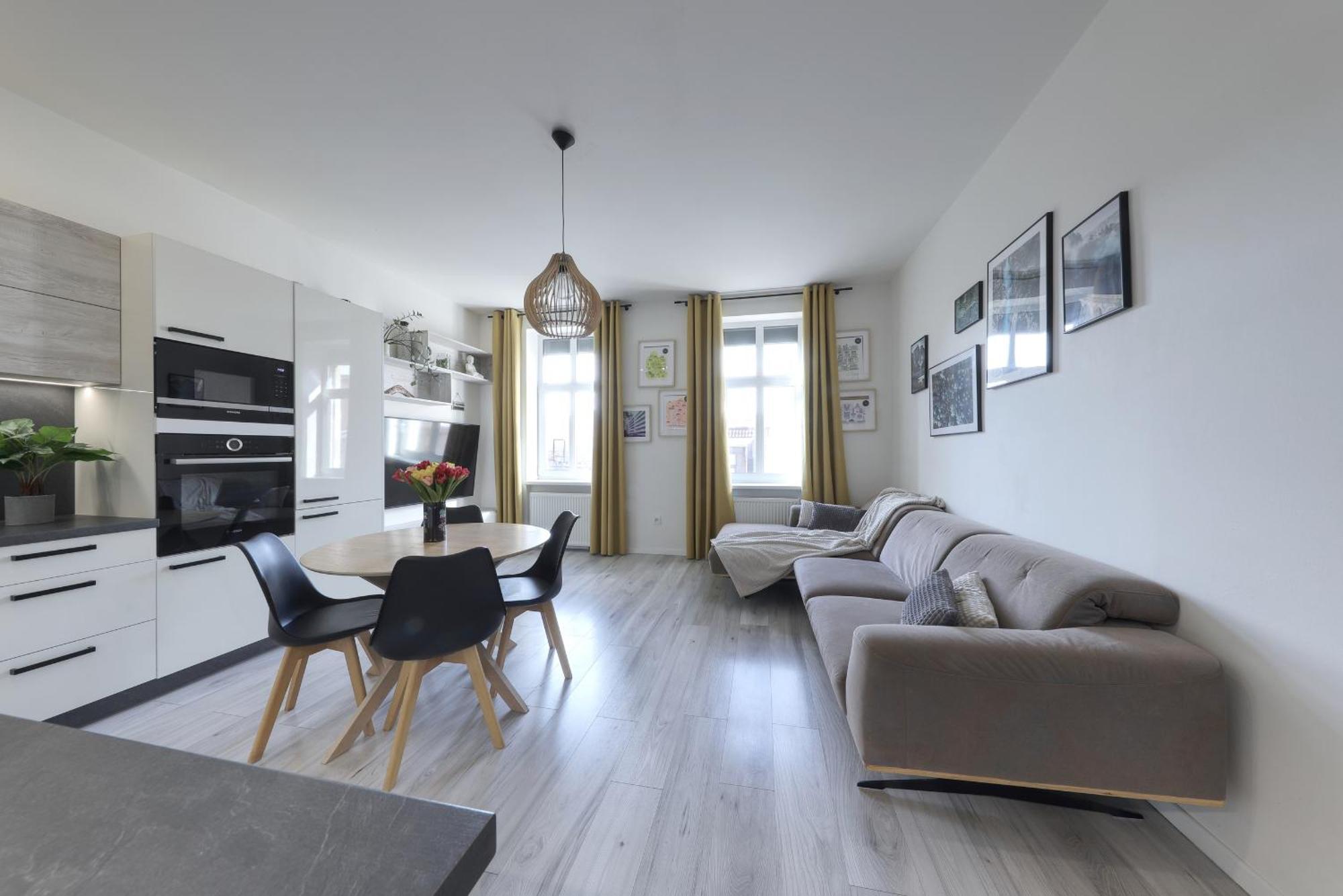 Lovely 2-Bedroom Apartment In Centre Of Bratislava Ngoại thất bức ảnh