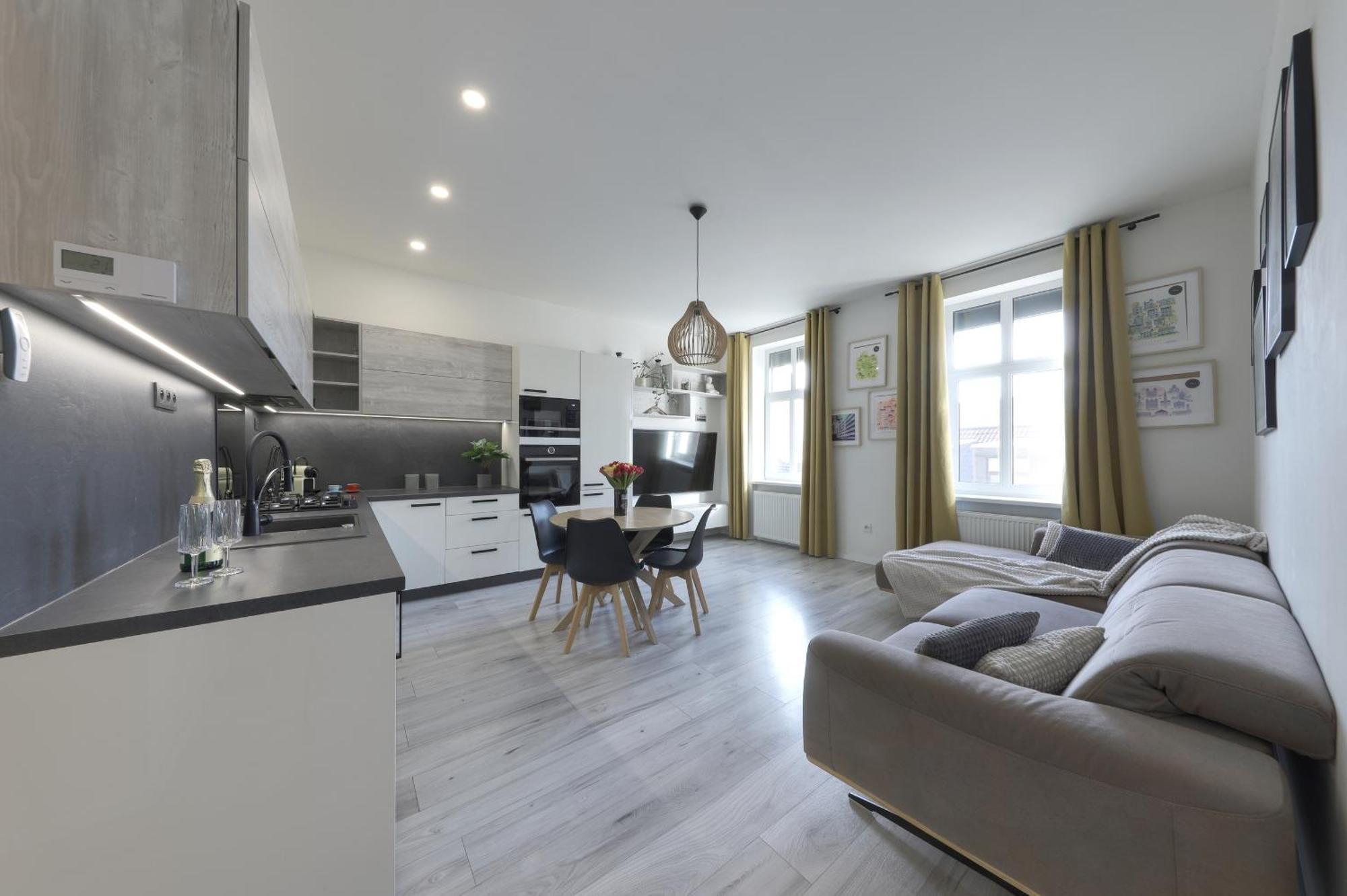 Lovely 2-Bedroom Apartment In Centre Of Bratislava Ngoại thất bức ảnh